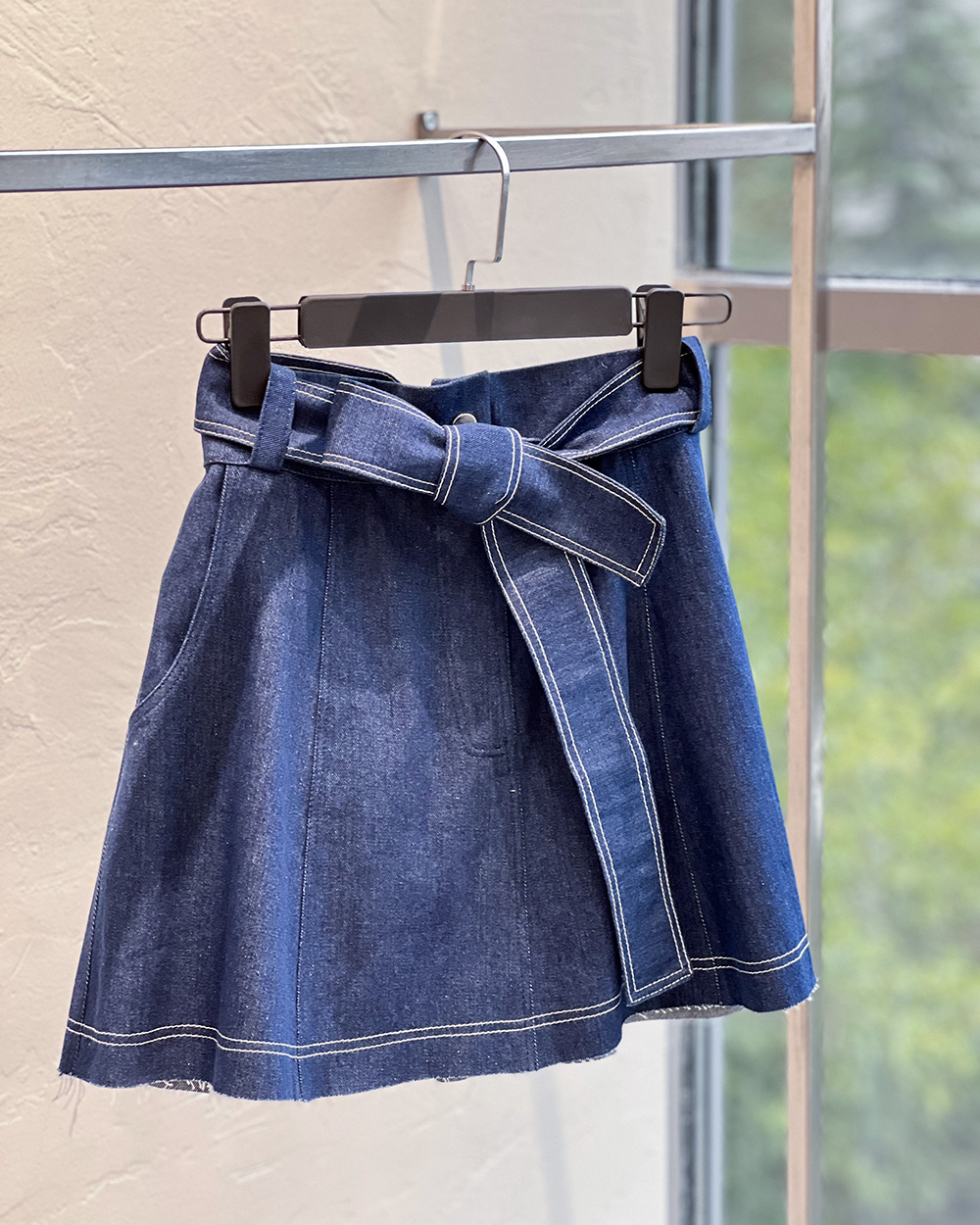 دامن-کوتاه-کمردار