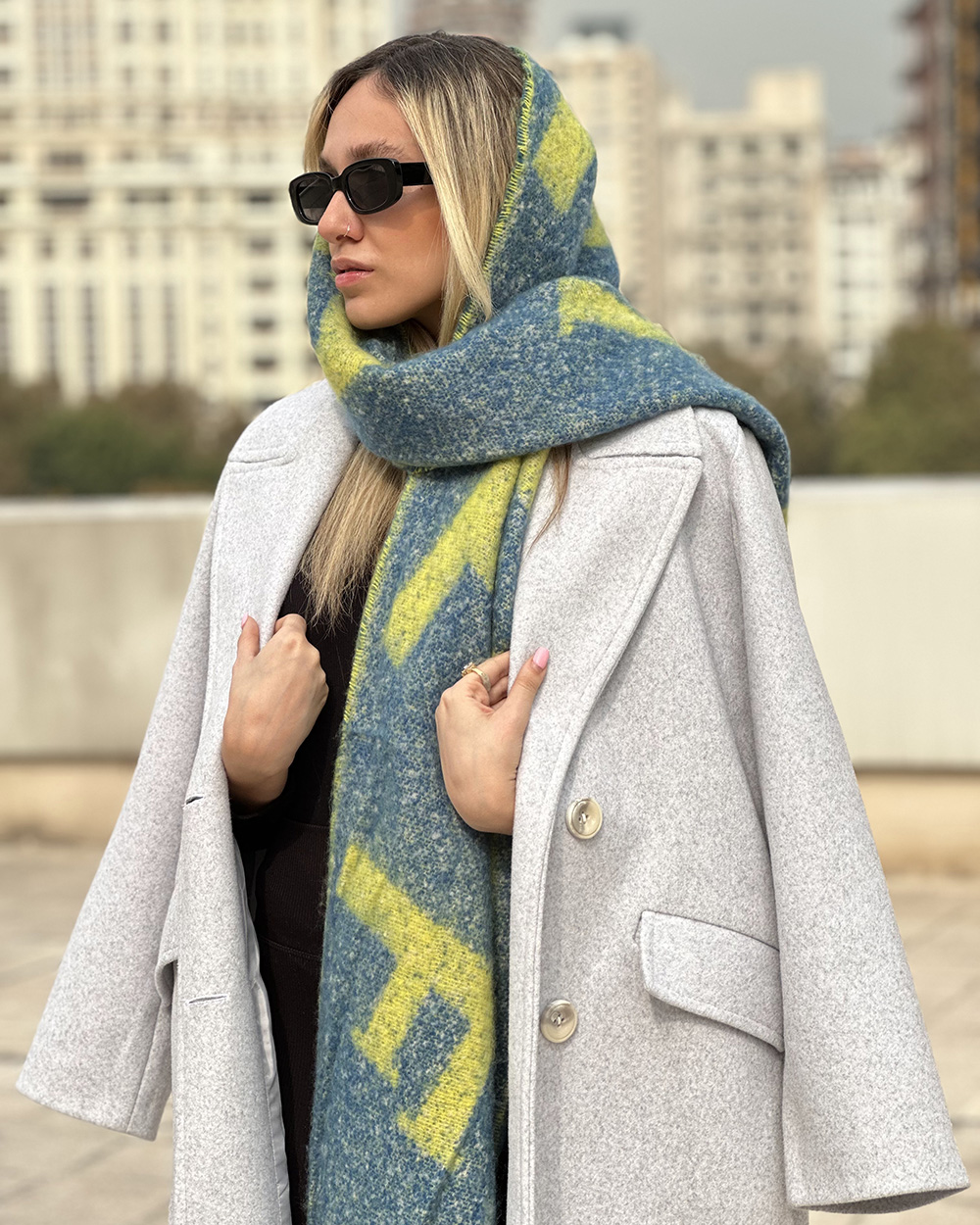 شال-پشمی-طرح-دار